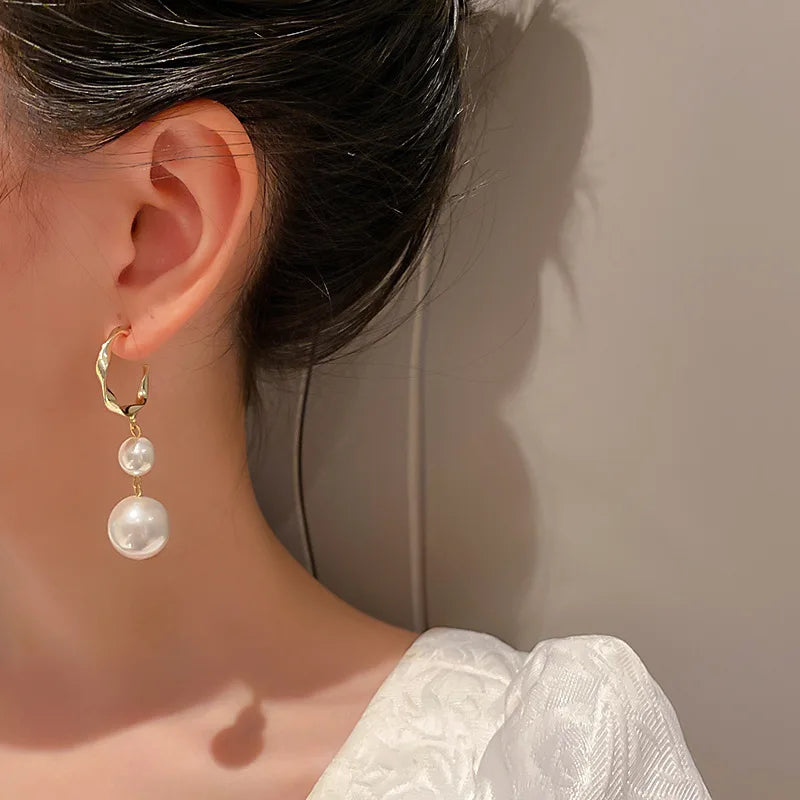 Pearl Long Women's Earrings