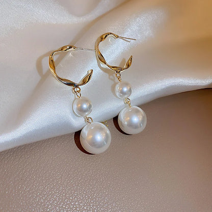 Pearl Long Women's Earrings